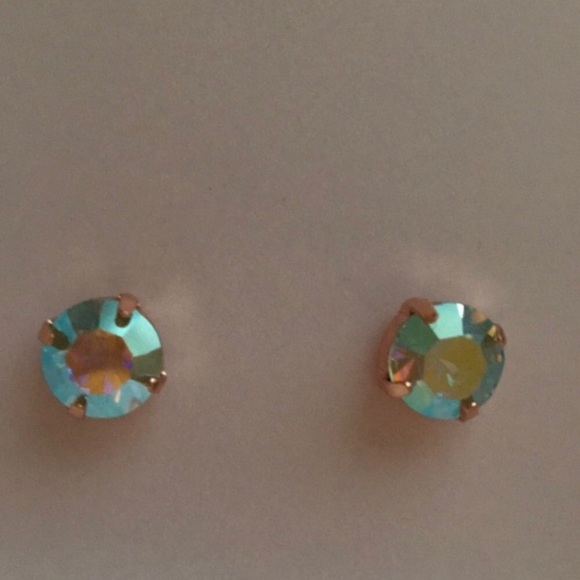 Iridescent Chrysolite Crystal Earrings - Picture 2 of 4